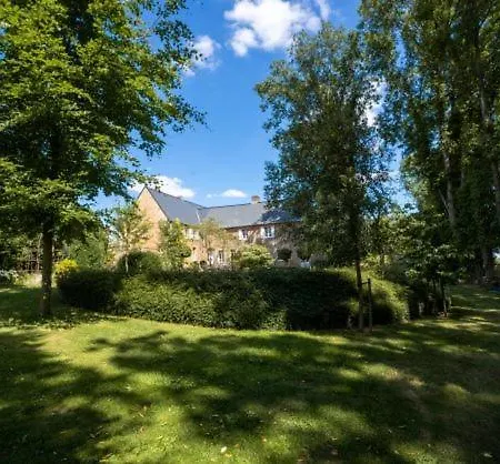 Au Chantecler Bed & Breakfast Malzy