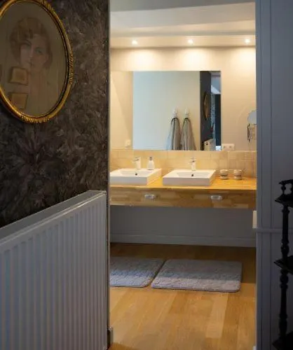 Au Chantecler * Malzy